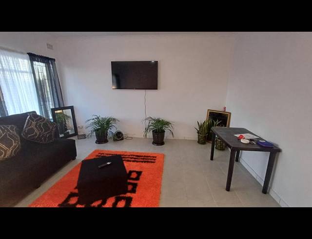 2 BEDROOM APARTMENT FOR SALE IN MALVERN